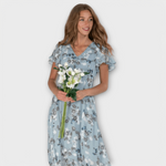 Ágata Reyes | Vestido largo de gasa de flores