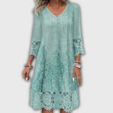 Aldara | Vestido elegante de encaje con cuello en V
