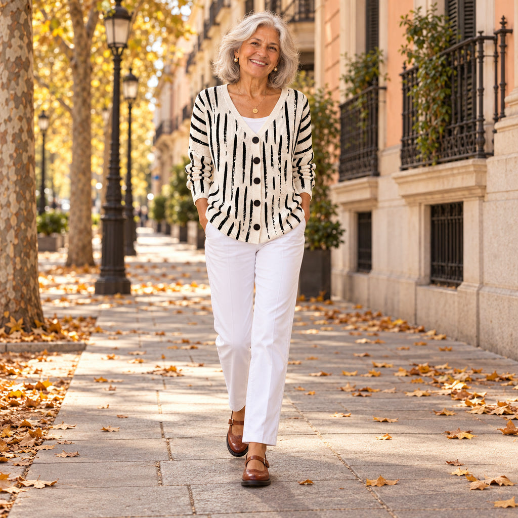 Amparo | Cárdigan de punto cómodo con botones, en la calle