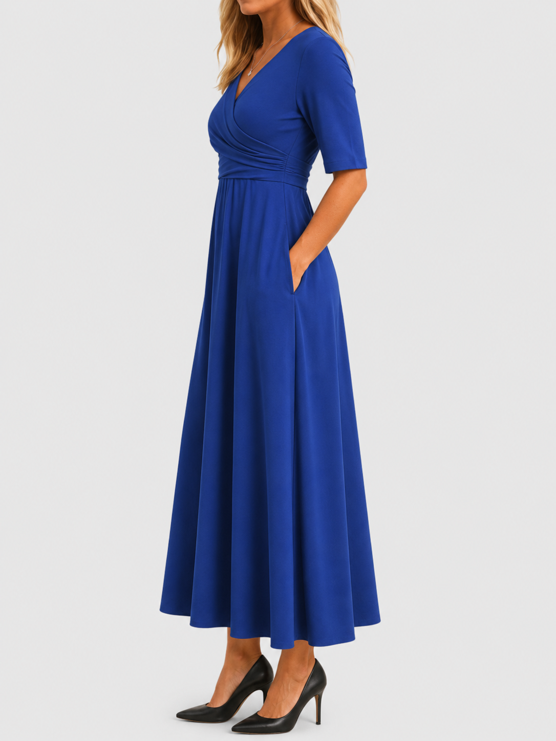 Aránzazu Belén | Vestido cruzado elegante