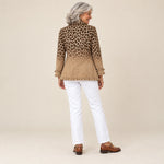 Cayetana | Chaqueta vintage con volantes y estampado de leopardo degradado, vista de espaldas