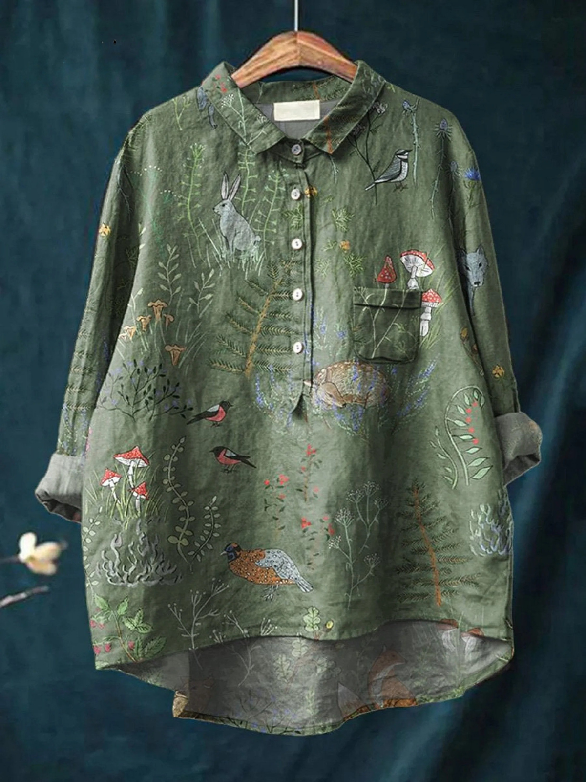 Cecilia | Blusa informal de mujer con estampado de bosque y animales