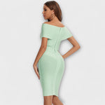 Cristina | Vestido elegante con cuello en V