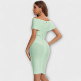 Cristina | Vestido elegante con cuello en V
