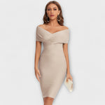 Cristina | Vestido elegante con cuello en V