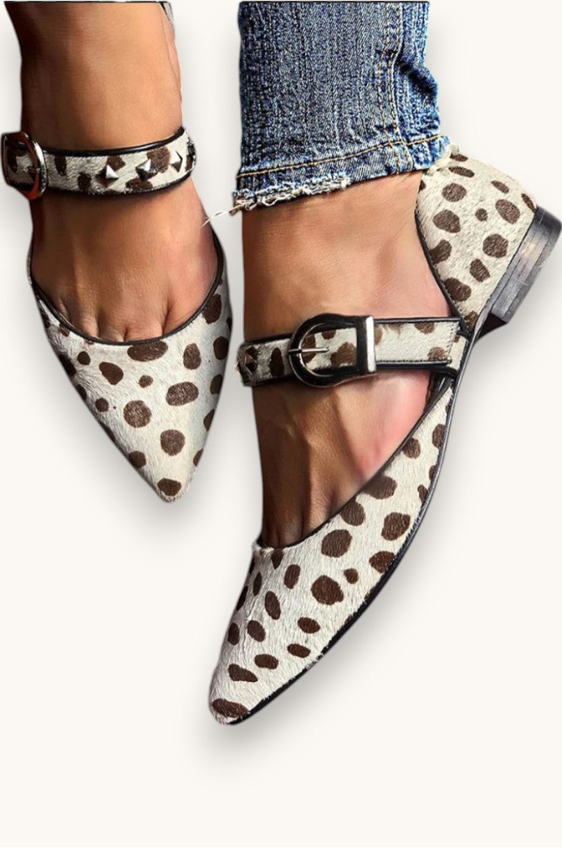 Dafne | Zapatos Mary Jane con tachuelas