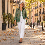 Dámaris | Chaqueta bohemia con volantes y estampado de cachemira (paisley), en la calle