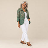 Dámaris | Chaqueta bohemia con volantes y estampado de cachemira (paisley), vista de tres cuartos