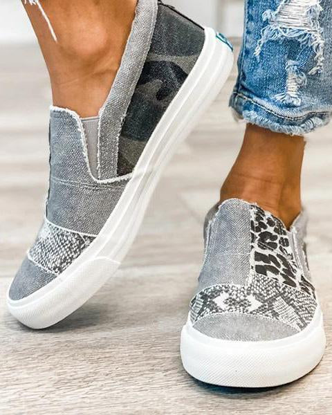 Dionisia | Zapatos de lona informales con estampado de leopardo