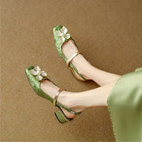 Eider | Zapatos elegantes con detalle floral