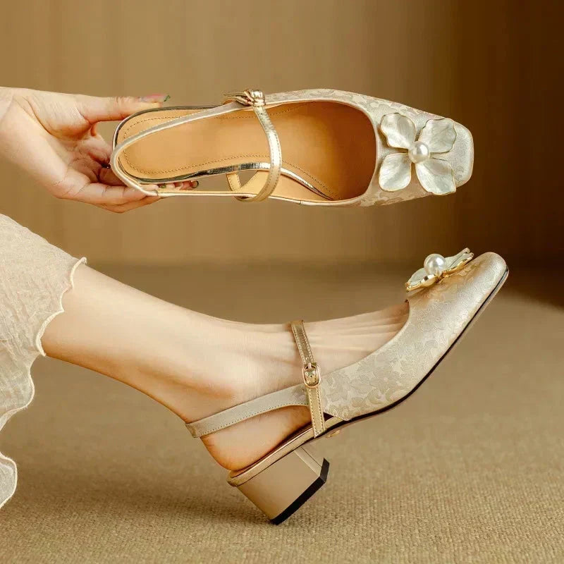 Eider | Zapatos elegantes con detalle floral