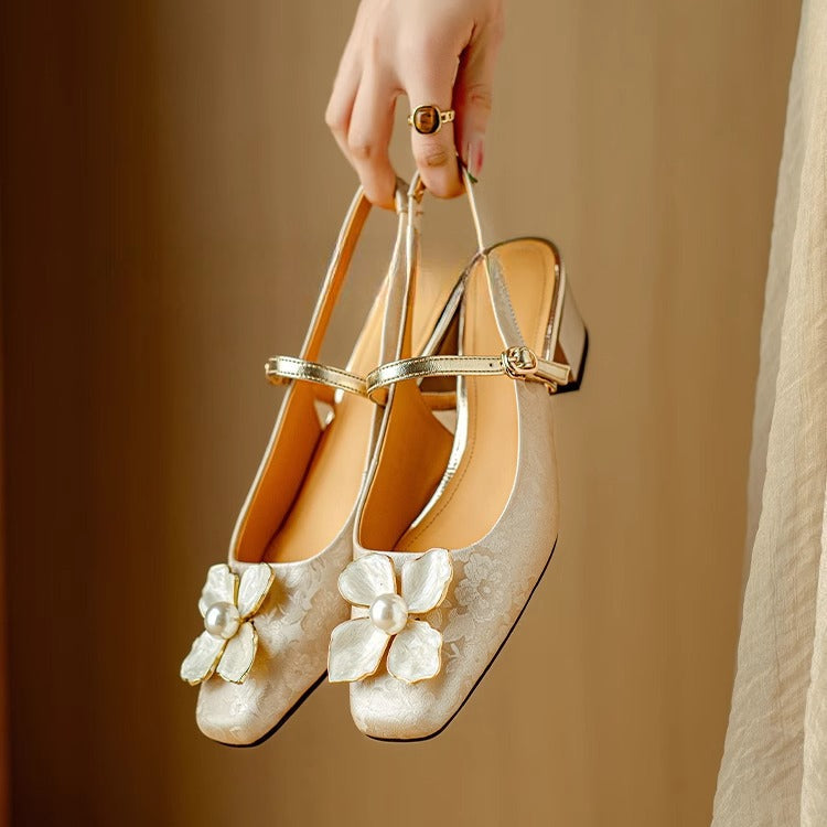 Eider | Zapatos elegantes con detalle floral