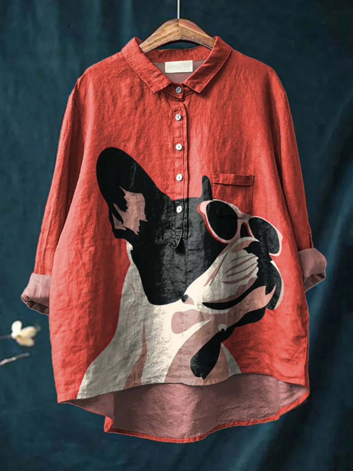 Flavia | Blusa informal con adorable estampado de bulldog