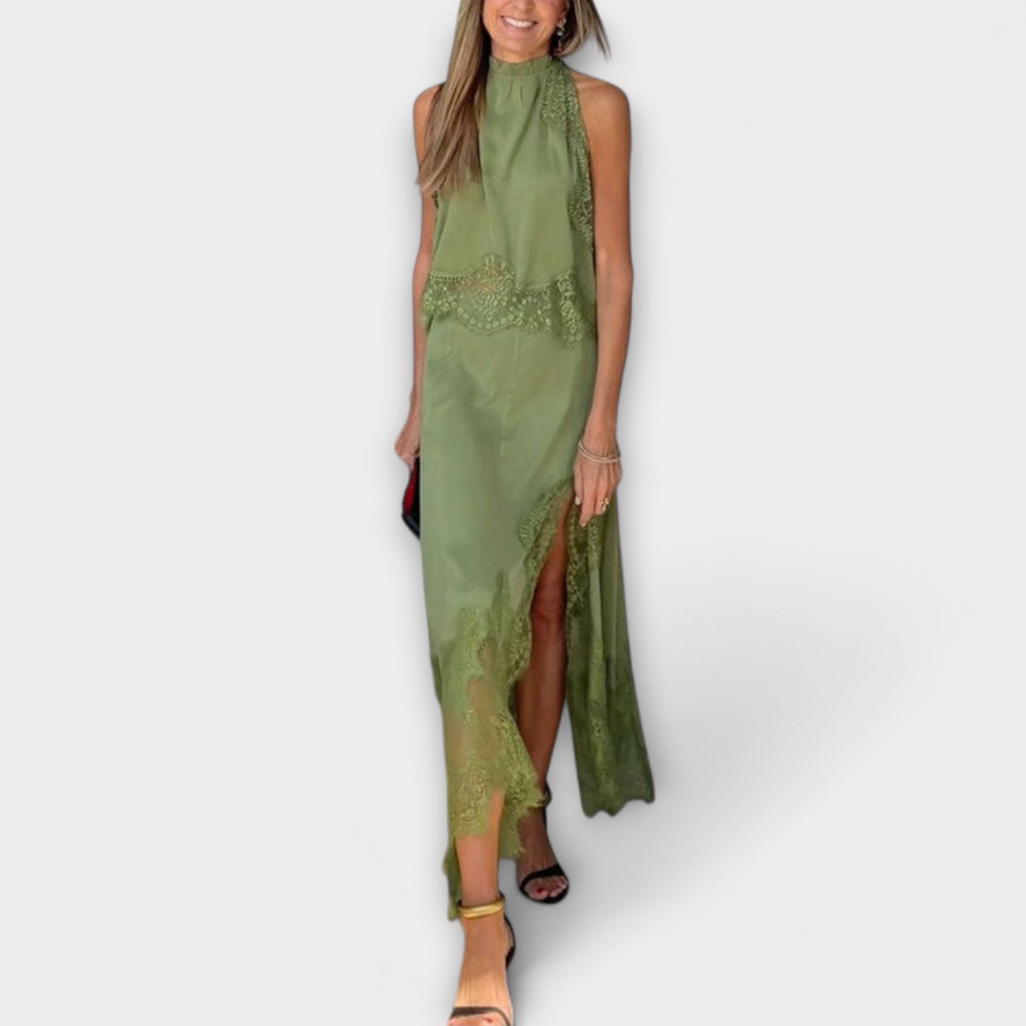 Georgina | Blusa de satén con ribete de encaje y escote plisado, en conjunto
