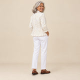 Gertrudis | Chaqueta marfil con bordado floral y volantes, vista de espaldas