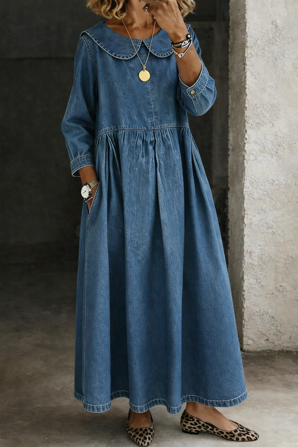 Inmaculada | Vestido de denim con cuello bebé