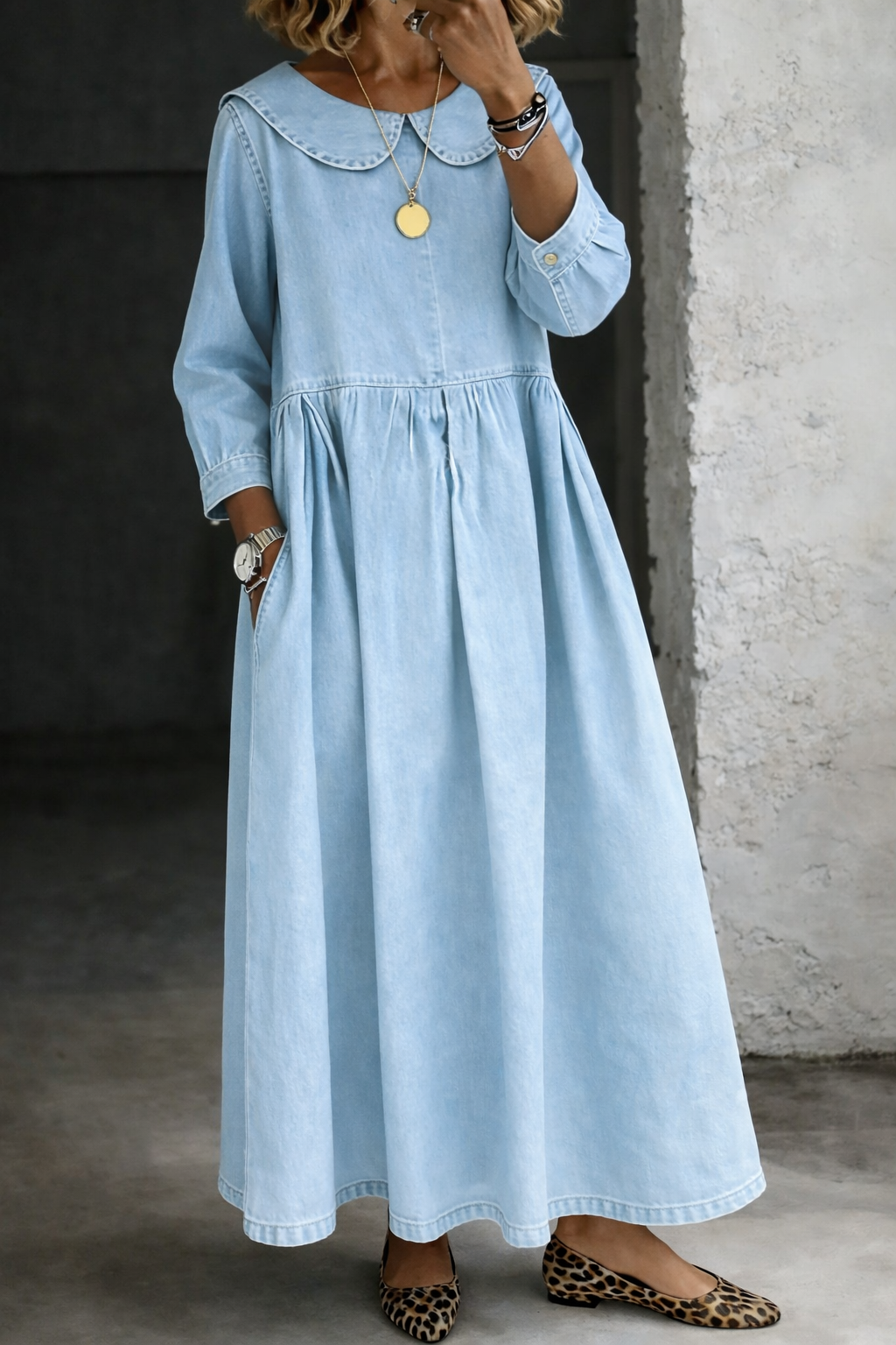 Inmaculada | Vestido de denim con cuello bebé