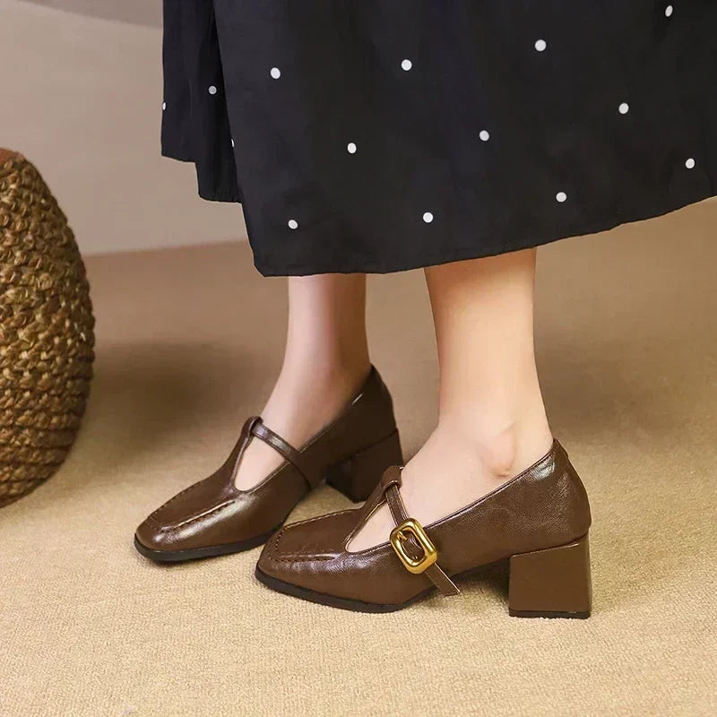 Isidora | Zapatos atemporales de tacón medio