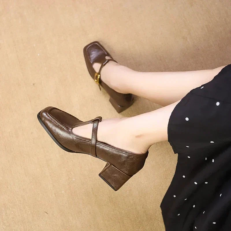 Isidora | Zapatos atemporales de tacón medio