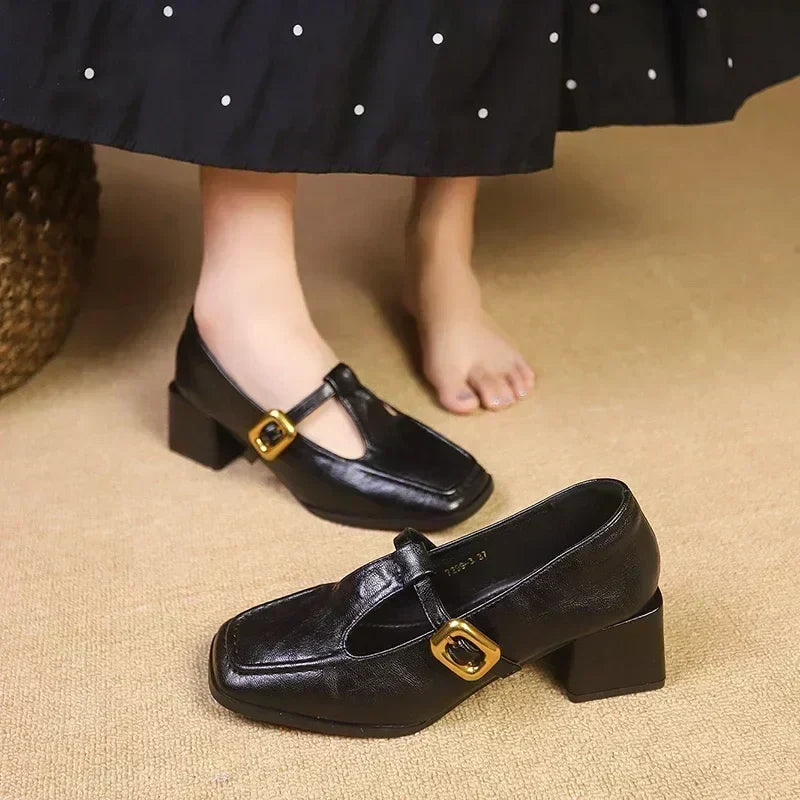 Isidora | Zapatos atemporales de tacón medio