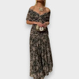 Itziar Dolores | Vestido elegante con cuello en V