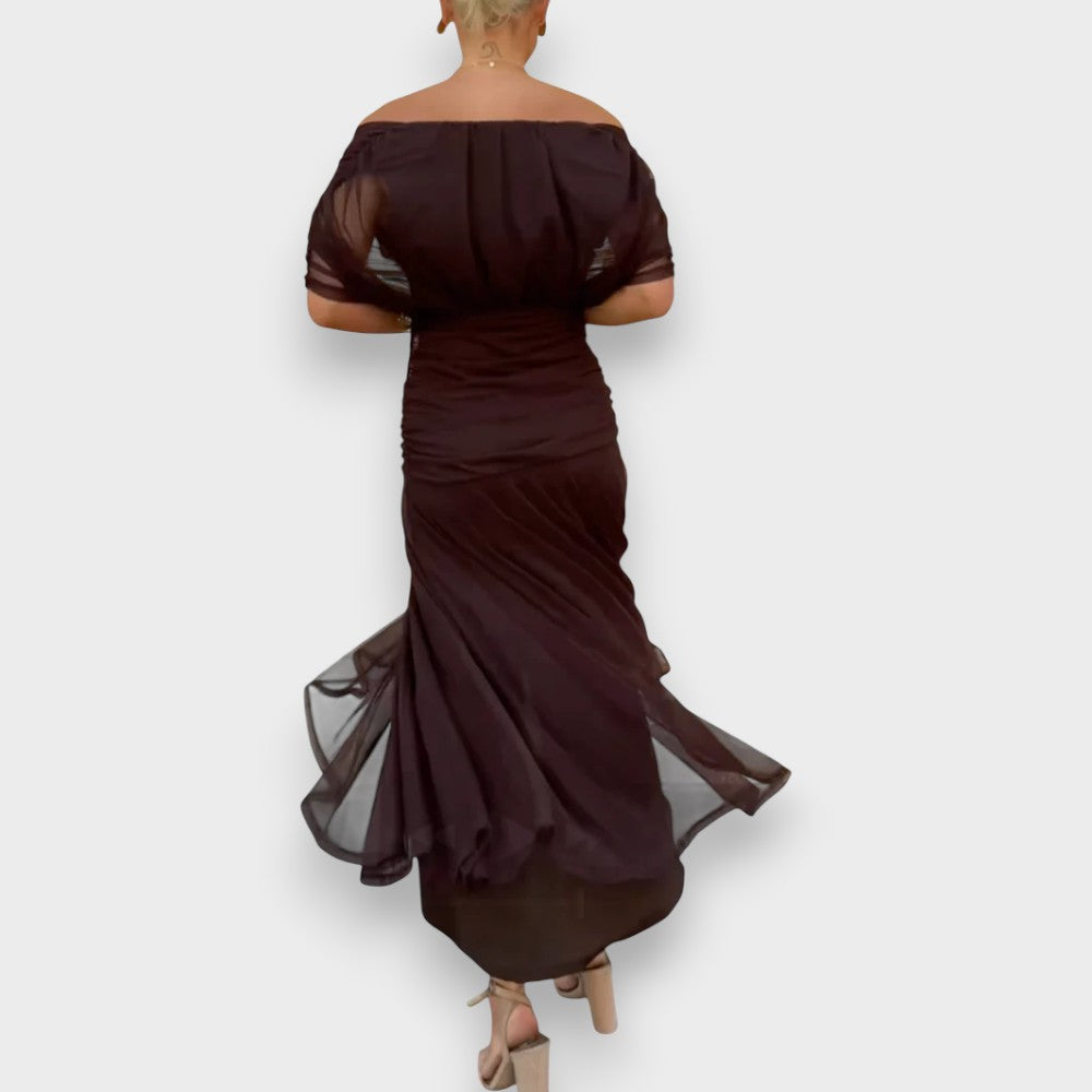 Itziar Dolores | Vestido elegante con cuello en V
