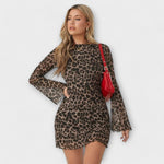 Jordana | Vestido de malla con estampado de leopardo y mangas acampanadas