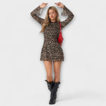 Jordana | Vestido de malla con estampado de leopardo y mangas acampanadas