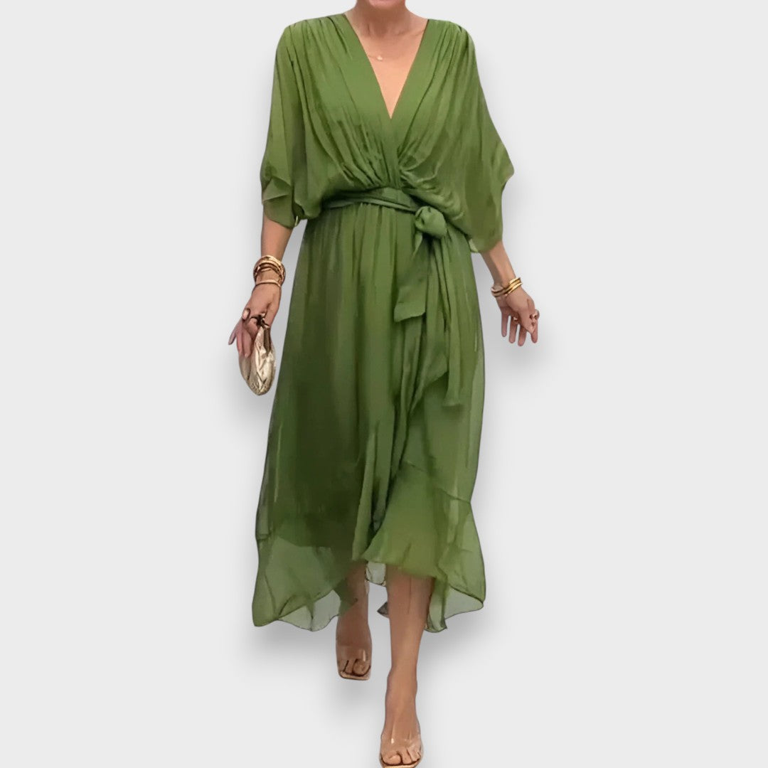 Judit Lourdes | Vestido con cuello en V