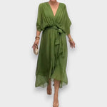 Judit Lourdes | Vestido con cuello en V