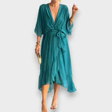 Judit Lourdes | Vestido con cuello en V