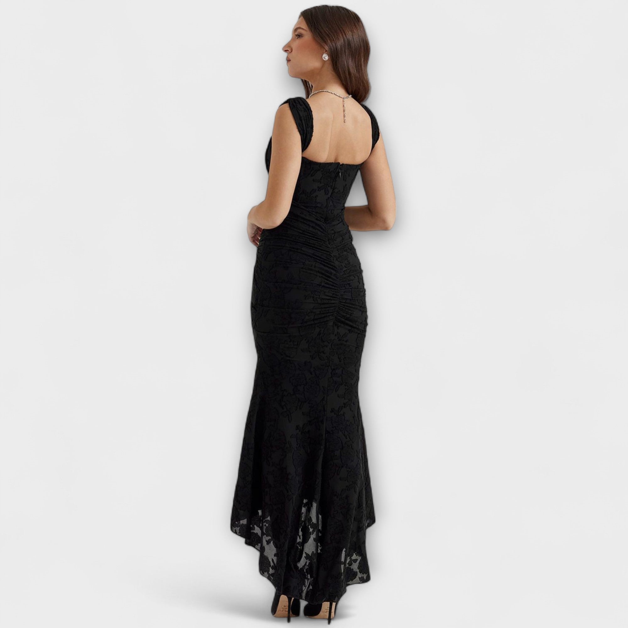 Lucila | Vestido elegante y refinado con corsé