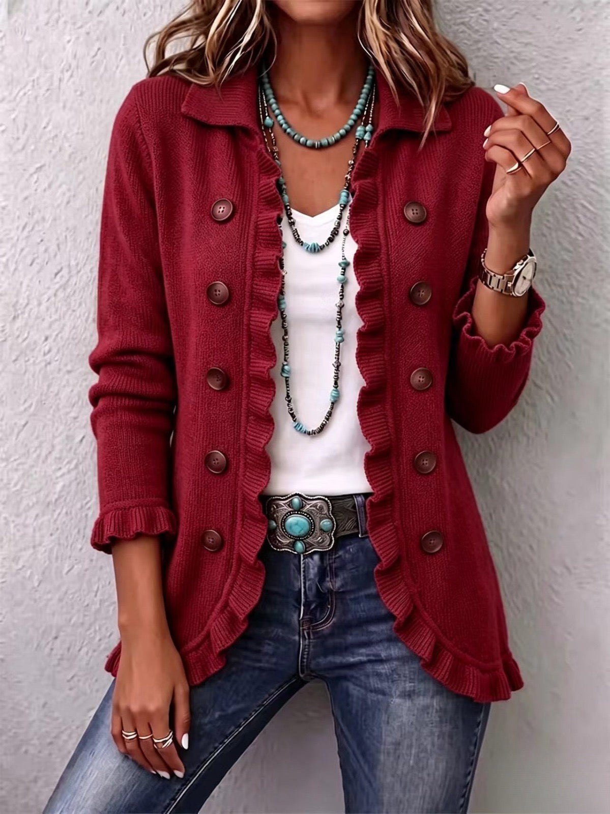 Macarena | Chaqueta de punto de canalé rojo rubí con volantes