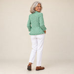 Magdalena | Chaqueta con botones y volantes de cuadros vichy, vista de espaldas