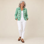 Magdalena | Chaqueta con botones y volantes de cuadros vichy, vista de frente