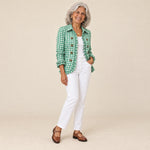 Magdalena | Chaqueta con botones y volantes de cuadros vichy, vista de tres cuartos