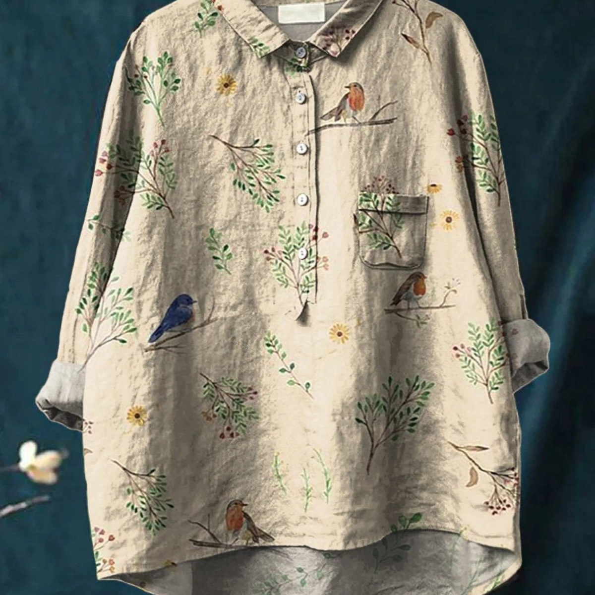 Marcela | Blusa informal de mujer con estampado de ramas y petirrojos