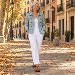 Nahia | Chaqueta vintage con volantes de cachemira (paisley), en la calle