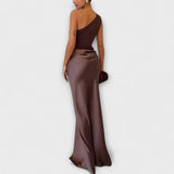 Rosaura | Vestido largo plisado elegante con tirante asimétrico