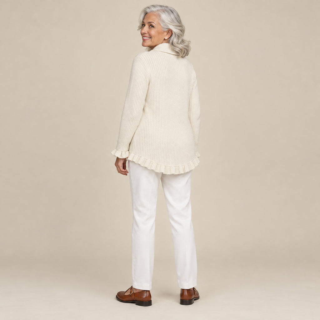 Rut | Chaqueta de punto de canalé marfil con volantes, vista de espaldas
