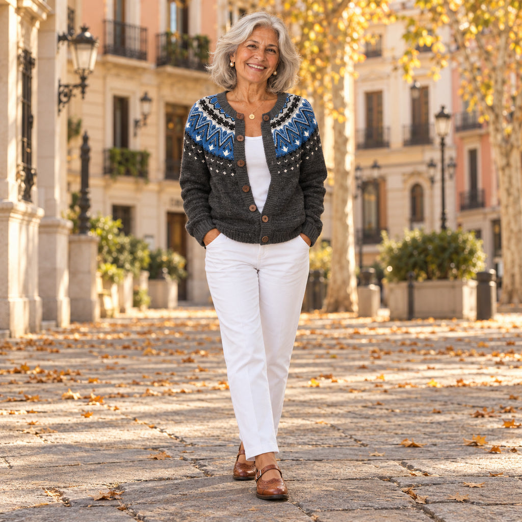 Sandra | Cárdigan nórdico antracita, en la calle