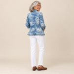 Tomasa | Chaqueta bohemia con volantes y estampado botánico degradado, vista de espaldas