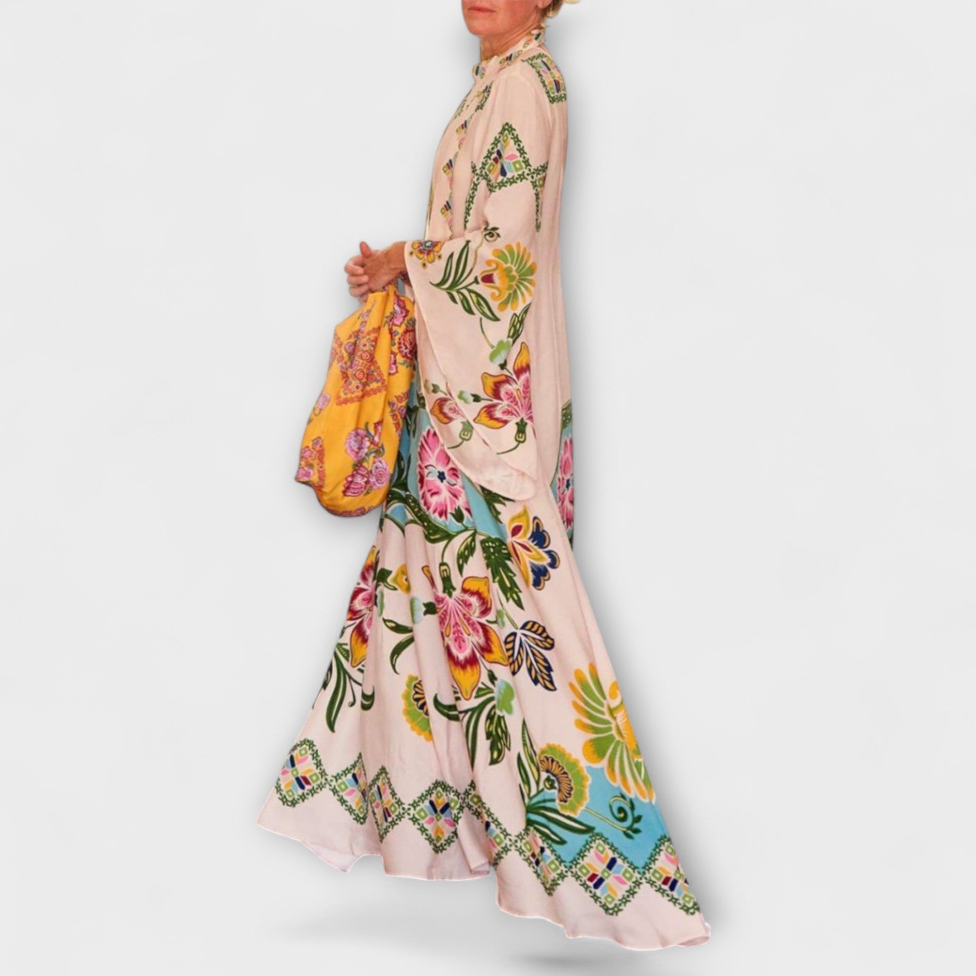 Trinidad | Vestido largo elegante con estampado floral y corte fluido