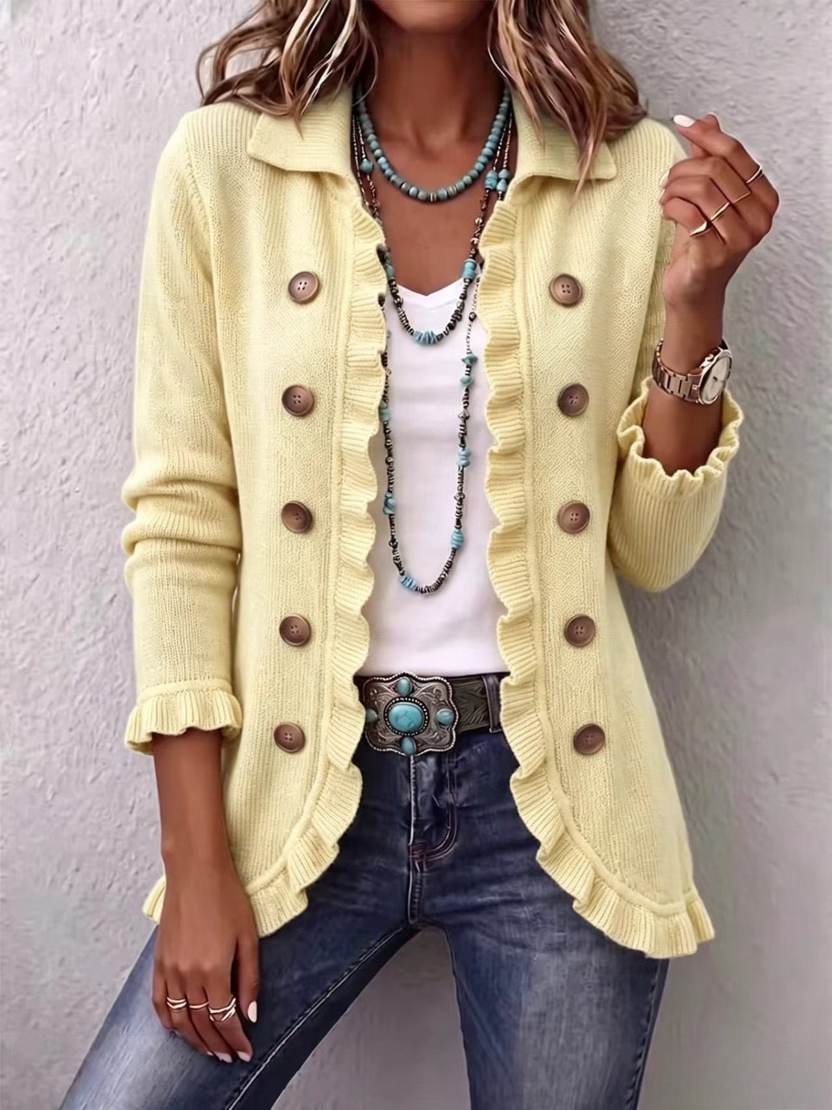 Zahara | Chaqueta de punto de canalé crema con volantes